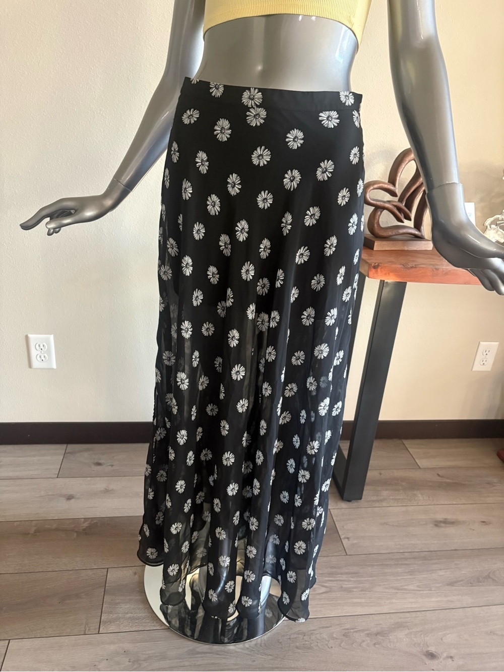 Forever 21 Black Maxi Skirt with White Daisy Print